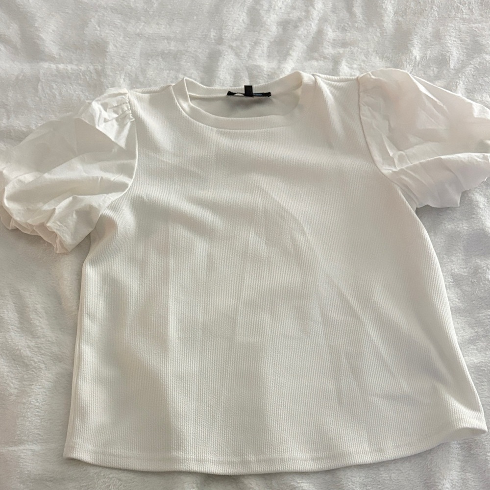 Alice Blue Elegant White Garment